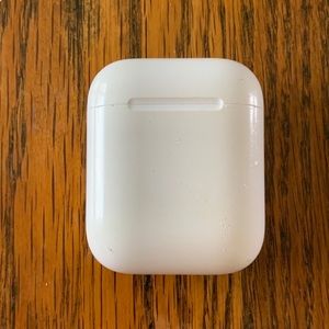 APPLE AIRPOD CHARGING CASE ONLY! 2nd gen